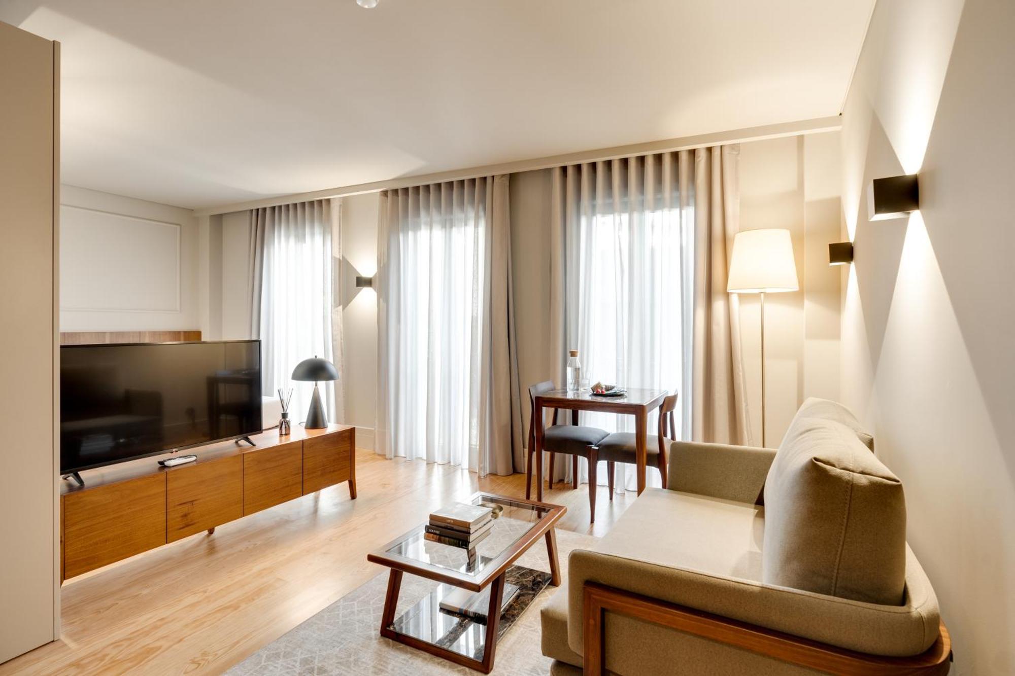 Avus M Suites And Apartments By Da'Home بورتو المظهر الخارجي الصورة